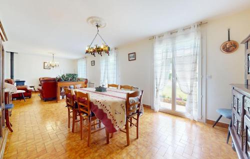 Fontenay House | 3 Bedroom Lovely Home In Fontenay