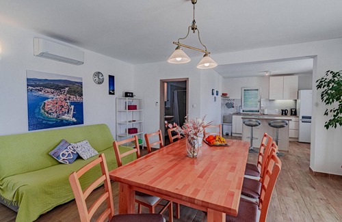 Potirna House | 3 bedroom lovely home in Nova