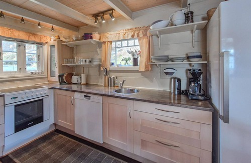 Kvinnherad House | 3 bedroom lovely home in Valen