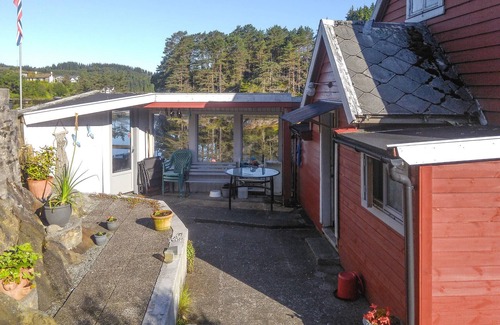 Meland House | 3 bedroom lovely home in Rossland