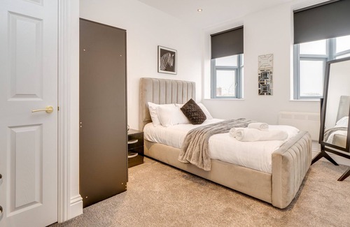 Wakefield Apartment | 3 Bedroom Luxury Apartment