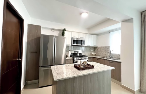Ciudad Modelo Mirador Norte Apartment | 3-bedroom luxury apartment in Santo Domingo with WiFi, AC, fitness room jacuzzi