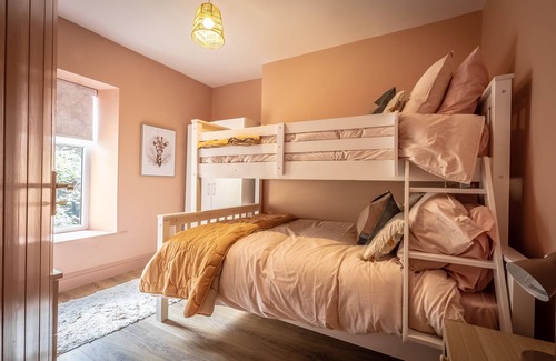 Waterford House | 3 Bedroom Luxury House 5 minute walk into Waterford City Centre