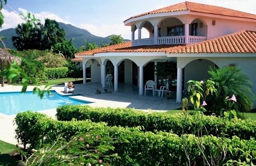 Cofresi Villa | 3 bedroom luxury villa in Puerto plata villa located on Lifestyle property