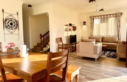 Galu Villa | 3 Bedroom Luxury Villa-Sita in Diani
