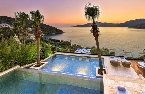 Kalkan Villa | 3 bedroom luxury villa near the sea