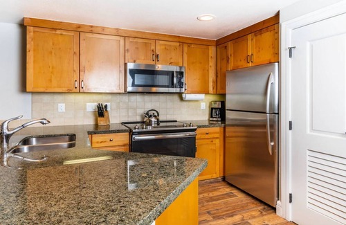 South Lake Tahoe Resort | 3 Bedroom - Marriott's Timber Lodge Tahoe - Full Resort Access