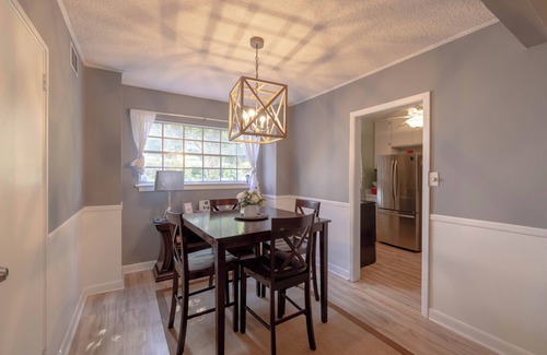 Forest Hills Apartment | 3-bedroom Masters Rental in Prime Location!