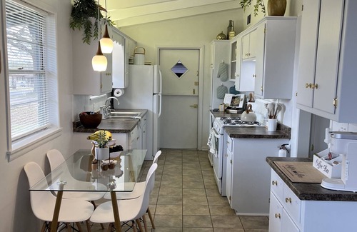 Fort Smith House | 3-bedroom Mid-Mod home in Fort Smith with King bed, WiFi