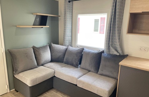 Les Conches House | 3 Bedroom Mobile Home in Longeville-sur-Mer