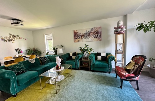 Halifax House | 3-Bedroom Modern House in Welcoming Halifax