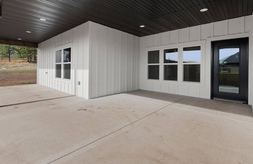 Sturgis House | 3-bedroom modern house in Sturgis.