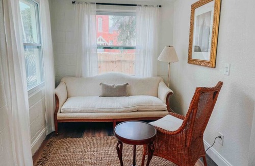 Sanford House | 3 Bedroom Modern Vintage in Historic Sanford