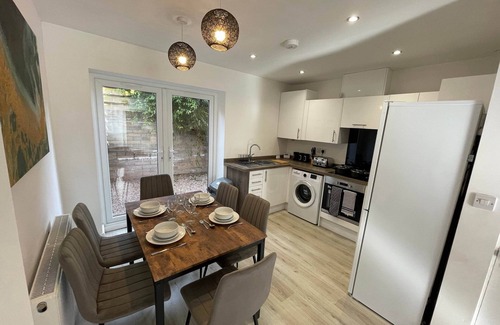 Tunstall House | 3 Bedroom New House with WiFi