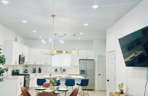 OST - South Union House | 3-bedroom new construction,central Houston NRG, downtown sleeps 8.