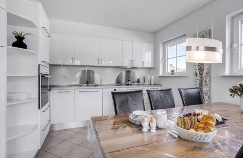 Bogense Apartment | 3 bedroom nice apartment in Bogense
