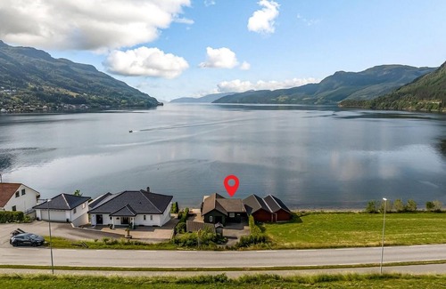 Vindafjord Apartment | 3 bedroom nice apartment in Sandeid