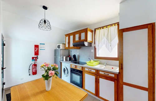 Mesnil-Saint-Pere House | 3 bedroom nice home in Mesnil St Pere
