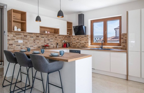 Kavran House | 3 bedroom nice home in Kavran