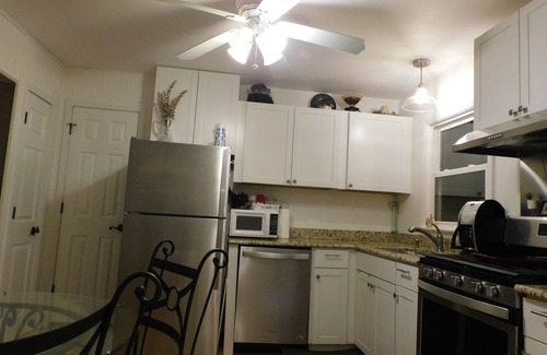 McHenry House | 3 Bedroom Oasis away from home by Downtown McHenry Dogs Welcome near Hospital