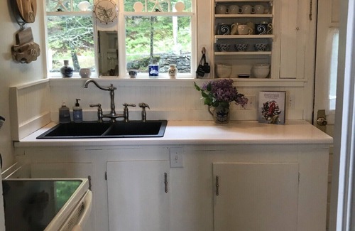 Boothbay Harbor Cottage | 3 Bedroom Oceanfront Cottage with Private Dock and Amazing Views of Linekin Bay!