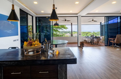 Ko Lanta House | 3 bedroom penthouse apt in Long Beach with seaview