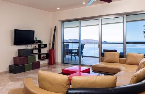 San Carlos Condo | 3 Bedroom Playa Blanca 1309 Condo by RedAwning