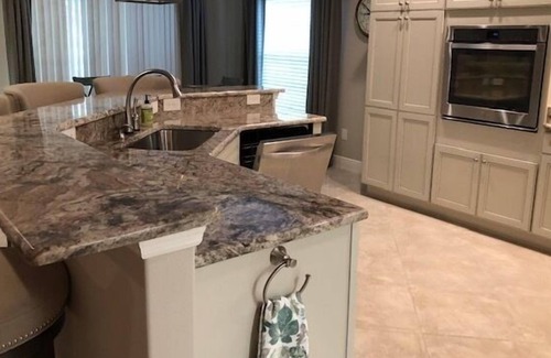 Fruitland Park House | 3 BEDROOM POOL HOME WITH AWESEOME VIEW ON LAKE OUTDOOR KITCHEN THE VILLAGES