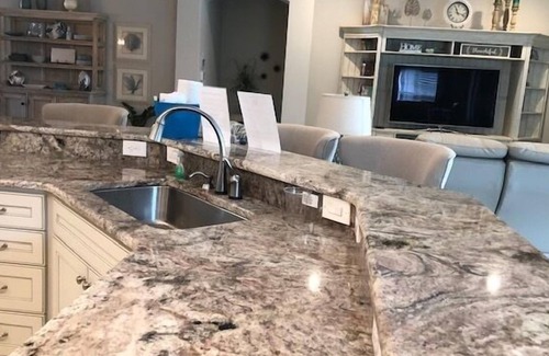 Fruitland Park House | 3 BEDROOM POOL HOME WITH AWESEOME VIEW ON LAKE OUTDOOR KITCHEN THE VILLAGES