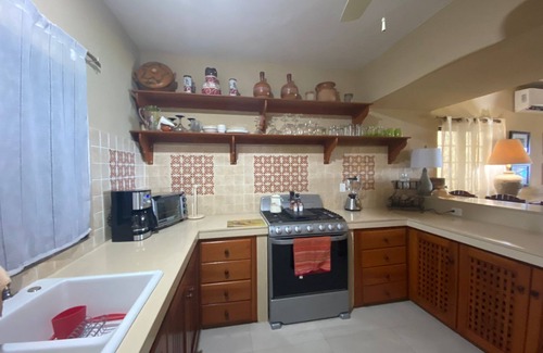 La Gloria House | 3 Bedroom Private Home with Pool!