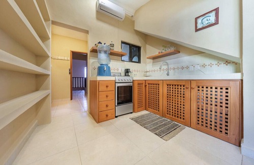 La Gloria House | 3 Bedroom Private Home with Pool!