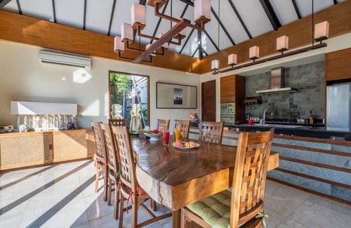 Tanjungbenoa Villa | 3 Bedroom Private Pool Villa near Seminyak, 2 mnts walk to the Beach