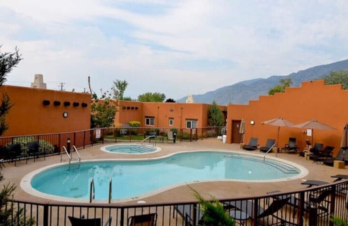 Okanagan-Similkameen Apartment | 3 Bedroom Rental Townhome With Osoyoos Lake Views!