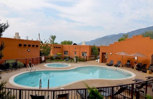Okanagan-Similkameen Apartment | 3 Bedroom rental townhome ! VI