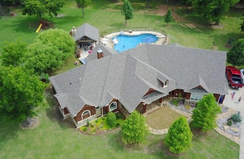 Wagoner County House | 3-bedroom Rustic Charm Home Outdoor Kitchen, pool. Hot Tub + 2 fireplaces