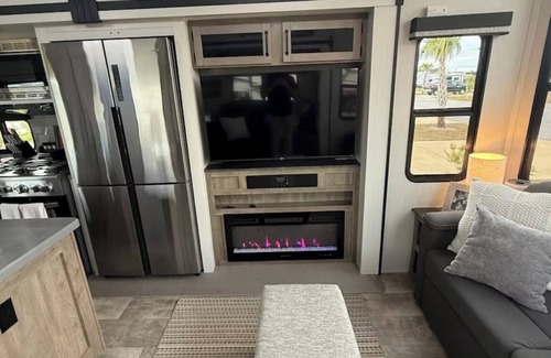 Foley House | 3-bedroom RV in charming Foley with WiFi, AC