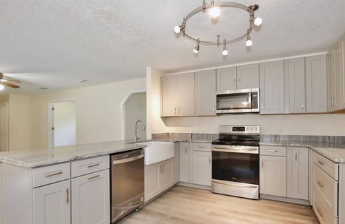St. Cloud Apartment | 3 Bedroom Single family 418780 by Houzlet