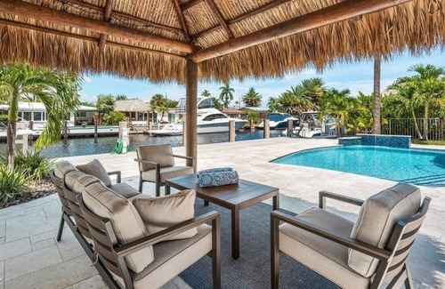 Pompano Isles Apartment | 3 Bedroom Single family (625204) by Houzlet