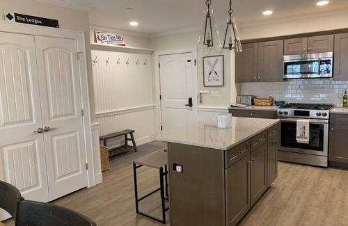 North Conway Condo | 3 Bedroom Slope-side Condo at Cranmore Mountain. Minutes to Storyland!