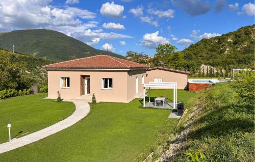 Piobbico House | 3 Bedroom Stunning Home In Piobbico