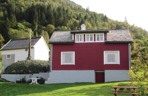 Jondal House | 3 bedroom stunning home in Jondal