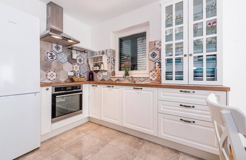 Drnis House | 3 bedroom stunning home in Pakovo Selo