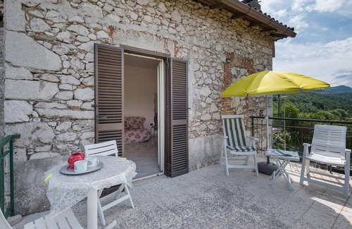 Pescorocchiano House | 3 bedroom stunning home in Roccaberardi