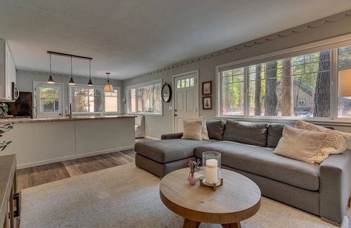 Tahoe Pines Ski Chalet | 3-Bedroom Tahoe Retreat, Steps to the Lake, Private Pier, Minutes to Ski Resorts
