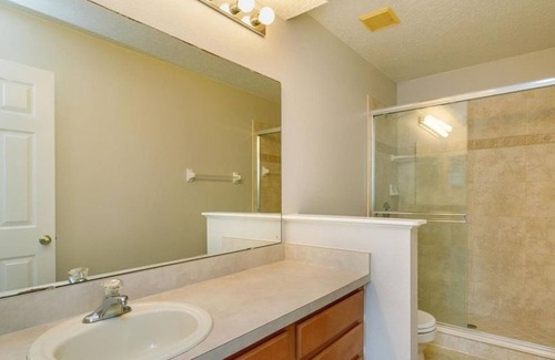 Orlando House | 3 Bedroom Townhome 420978 by Houzlet