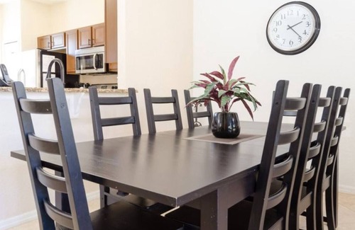 Regal Palms House | 3-bedroom townhome Close to Disney! Complimentary bottle of wine with booking!