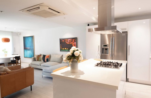 Rancho House | 3-Bedroom Townhome in amazing Eagle Beach