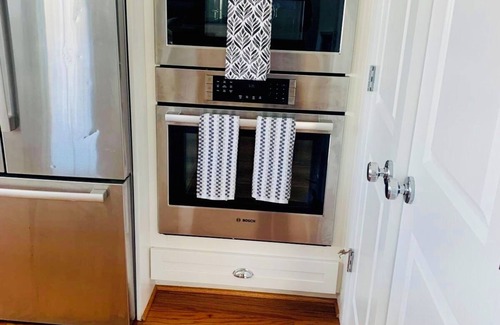 Clarksburg House | 3-bedroom townhome in charming Clarksburg in calm neighborhood.45 mn to DC