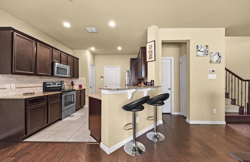 Lewisville House | 3-bedroom townhome in Lewisville