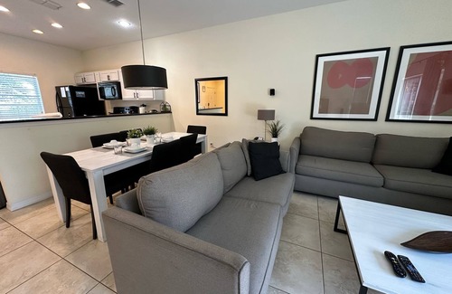 Sunset Lakes House | 3-bedroom townhome in lovely Kissimmee with AC, WiFi